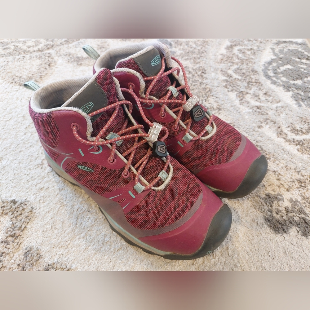 Keen Terradora Mid Hiking Shoes Size 4